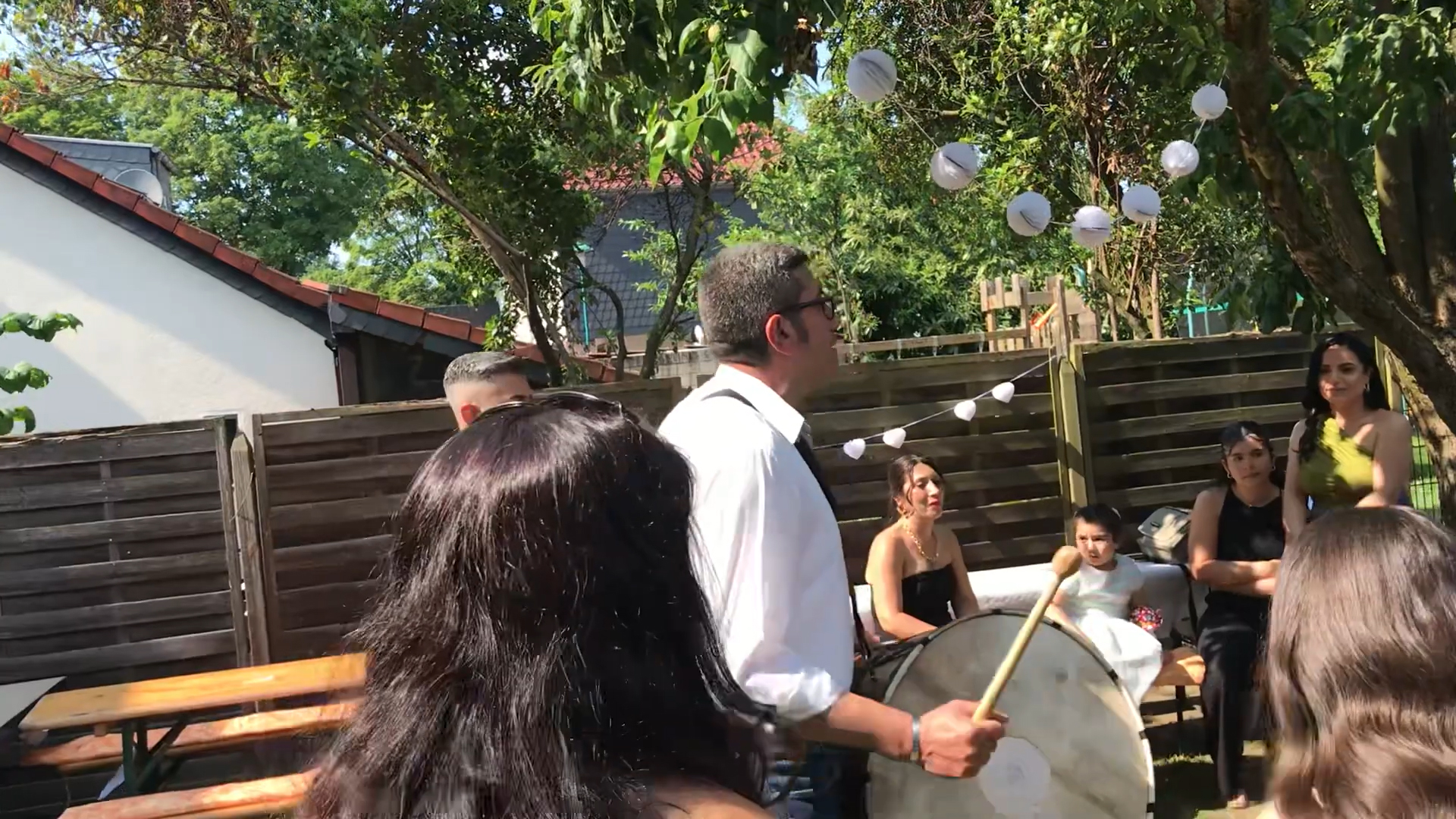 Antalya’da Kır Düğünlerinden Bahçe Organizasyonlarına, Açık Hava Etkinliklerinden Özel Kutlamalara Kadar Doğayla Bütünleşen Davul Zurnanın Eşsiz Atmosferini Profesyonel Performanslarımızla Unutulmaz Bir Eğlenceye Dönüştürüyoruz